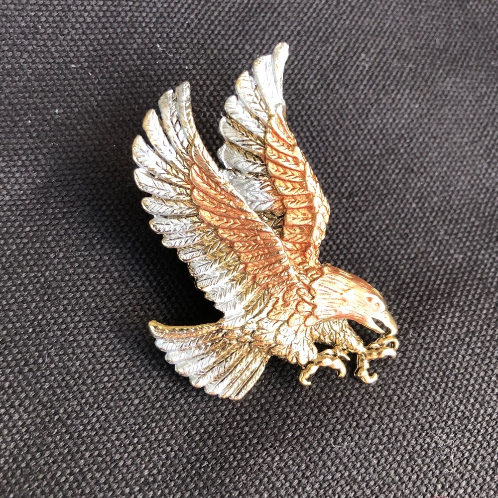 Eagle Pin